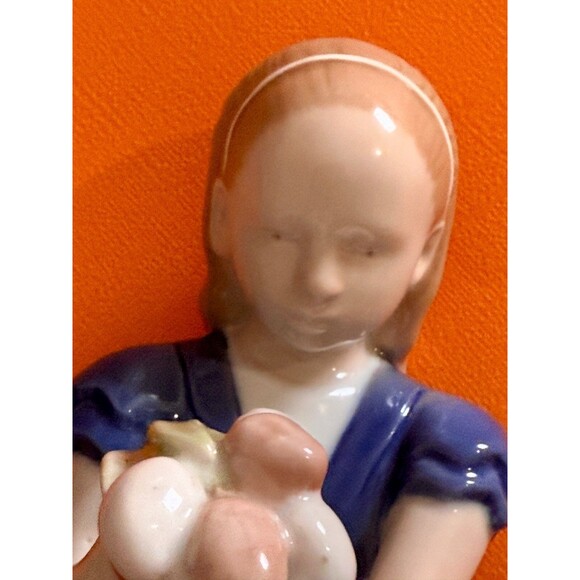 Copenhagen B&G Bing & Grondahl Ida's Flowers Girl W Tulips 2298 Figurine.‎ Mint - Picture 9 of 10